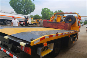 西安区附近拖车电话号码服务